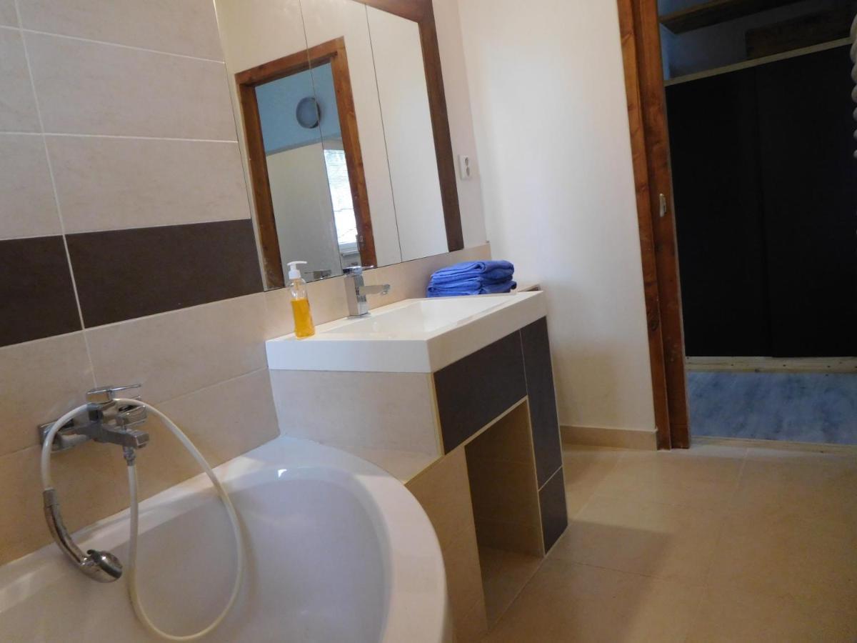 Apartman Hf Liberec Exteriör bild
